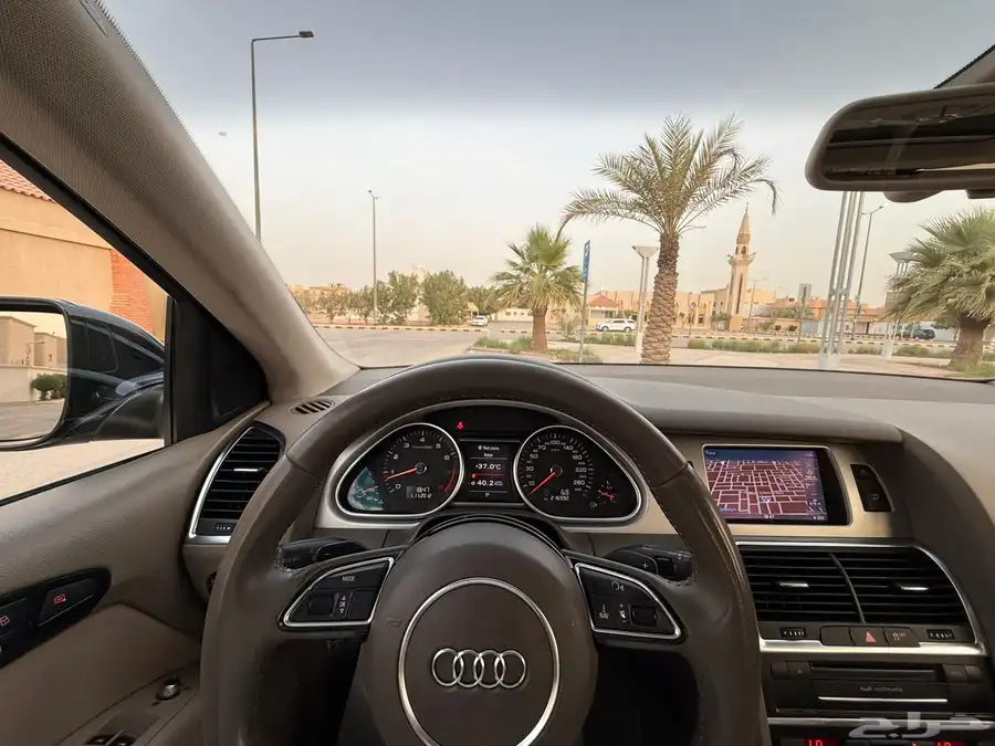 اودي فل كامل Q7 سعودي 2014 نطيف جدا 31