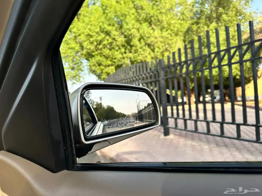 كاديلاك STS(أعلى فئه) 45