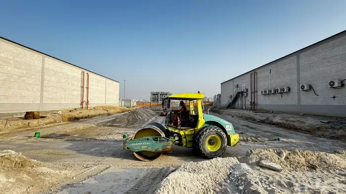 معدات للايجار Heavy equipment for rent 4