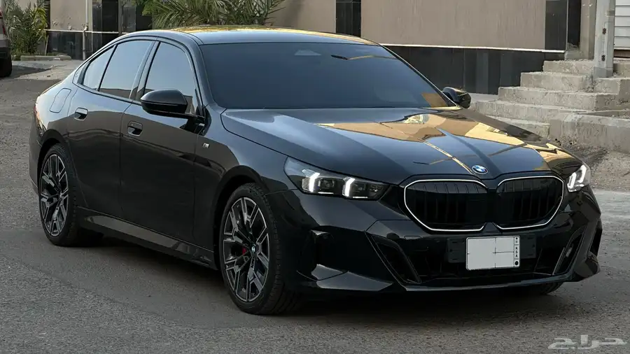 BMW 520i - 2024 سعودي index