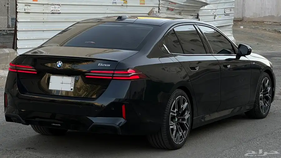 BMW 520i - 2024 سعودي index