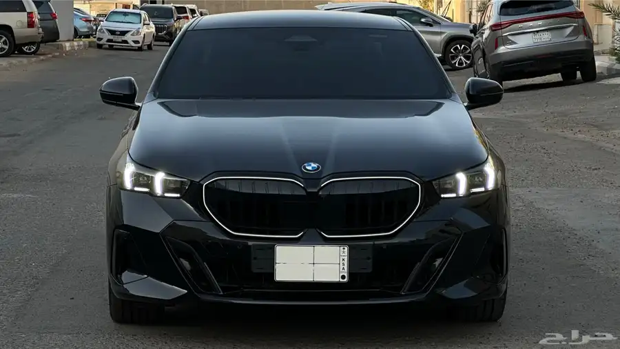 BMW 520i - 2024 سعودي index