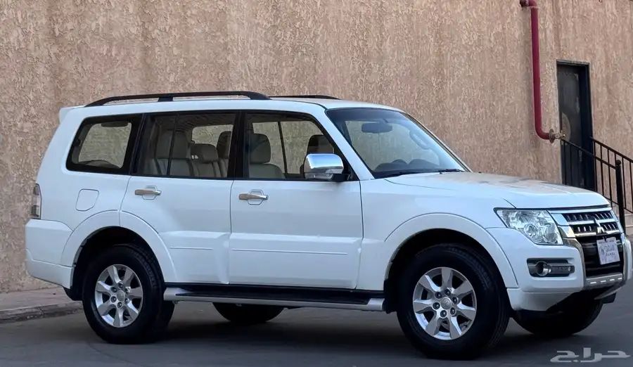 مستبيشي باجيرو GLS 2020 4