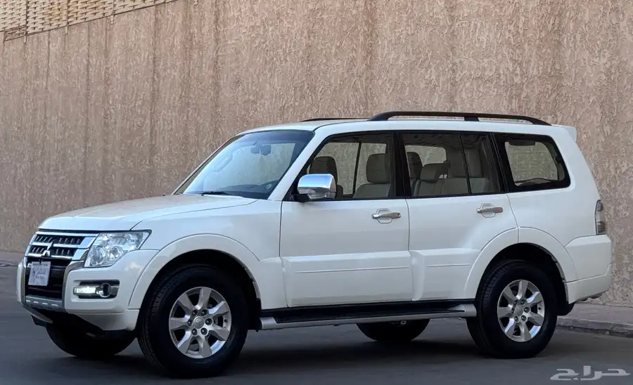 مستبيشي باجيرو GLS 2020 3