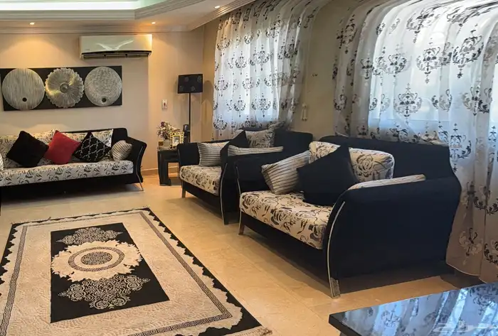 كنب اسود وفضي من ميداس 2