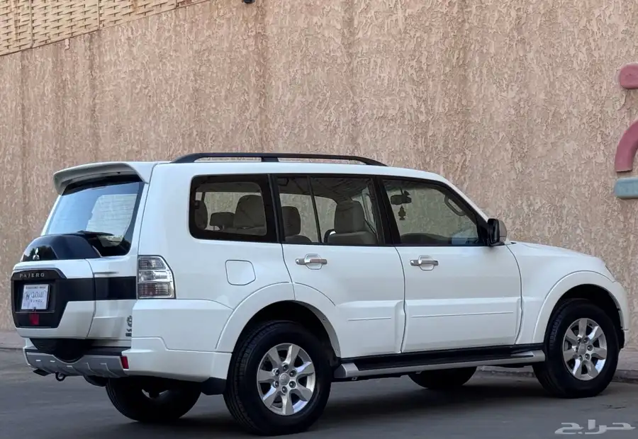 مستبيشي باجيرو GLS 2020 12