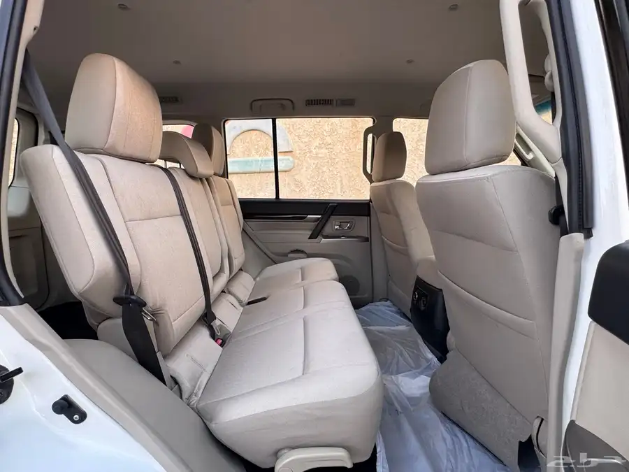 مستبيشي باجيرو GLS 2020 33