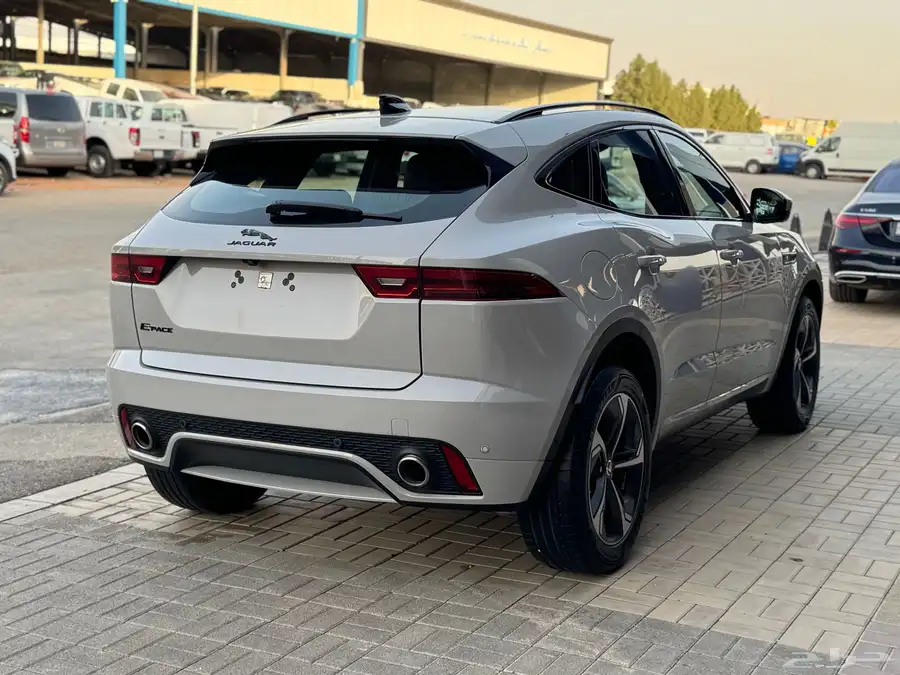 جاكوار E pace - R dynamic 2021 على الضمان index