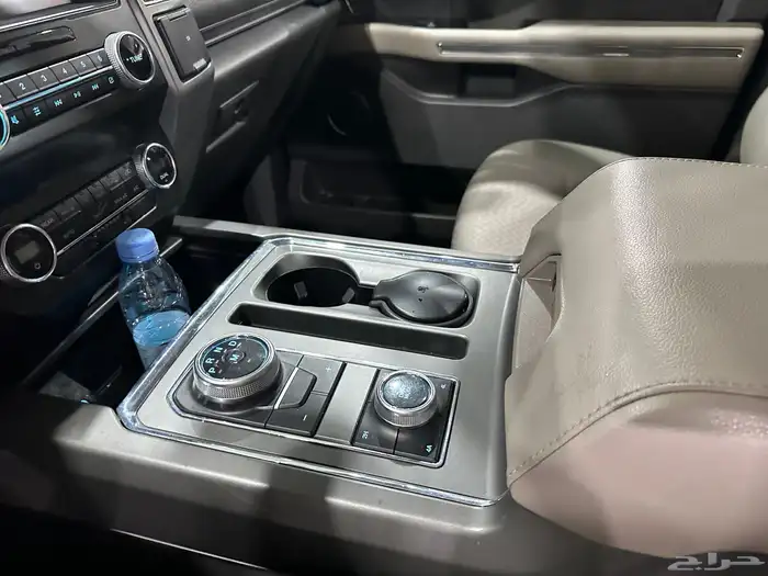 فورد اكسبيدشن 2019 دبل 12