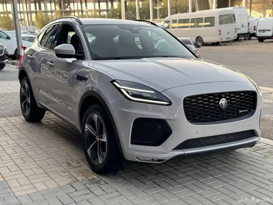 جاكوار E pace - R dynamic 2021 على الضمان index