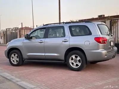 تويوتا سكويا 2016 26