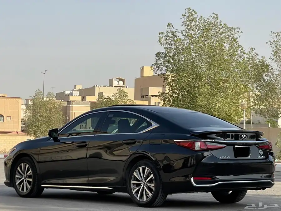 لكزس ES250-2020(ممشي69الف) 3