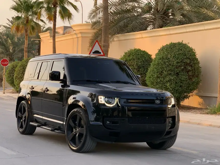 ديفندر HSE موديل 2023 بحالة الوكاله ممشى 36 الف 6