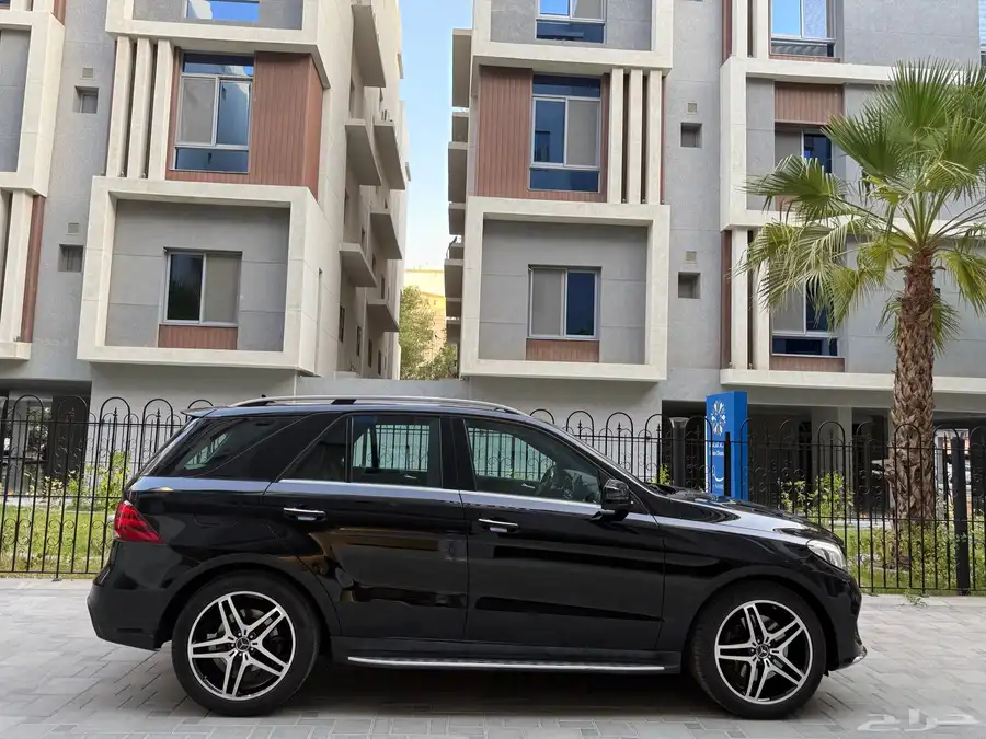 Mercedes GLE 500 AMG kit مخزن 2016 index