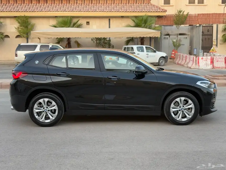 للبيع BMW X2 2023 اسود 3