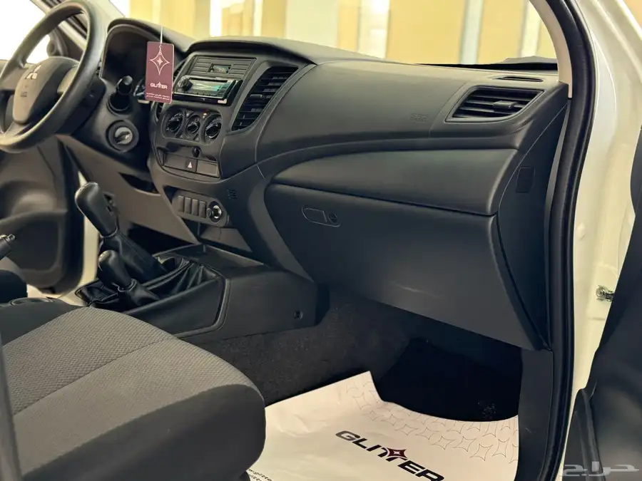 ميتسوبيشي L200 بنزين موديل 2020 نظيف جدا 18