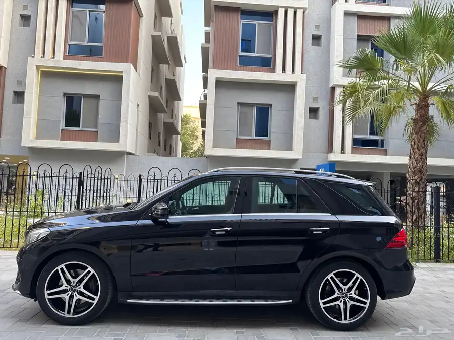 Mercedes GLE 500 AMG kit مخزن 2016 index