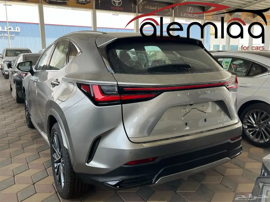 لكزس NX350 CC 2025 شركة العملاق 4