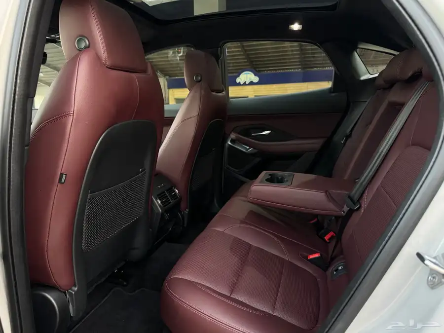 جاكوار E pace - R dynamic 2021 على الضمان index