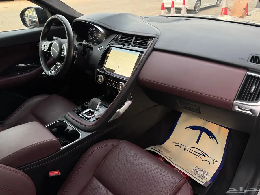 جاكوار E pace - R dynamic 2021 على الضمان 11