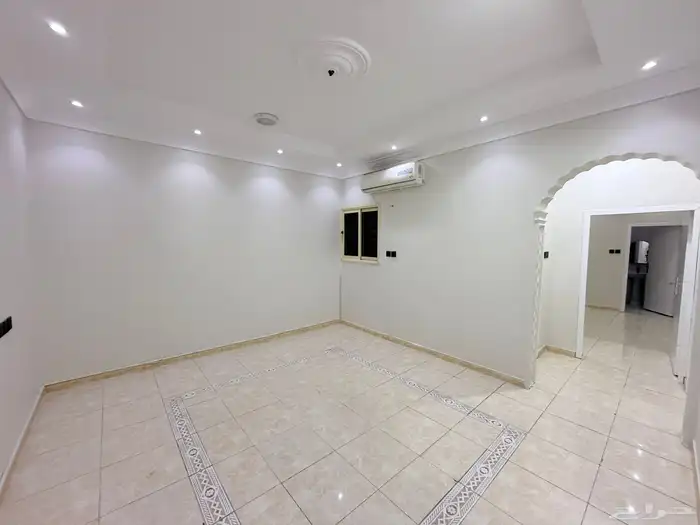 للبيع شقه علويه دور ثاني5غرف بسطح خاص ح الموسي بسعر450الف 10