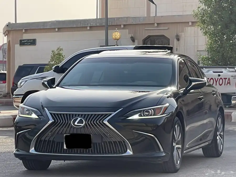 لكزس ES250-2020(ممشي69الف) 1