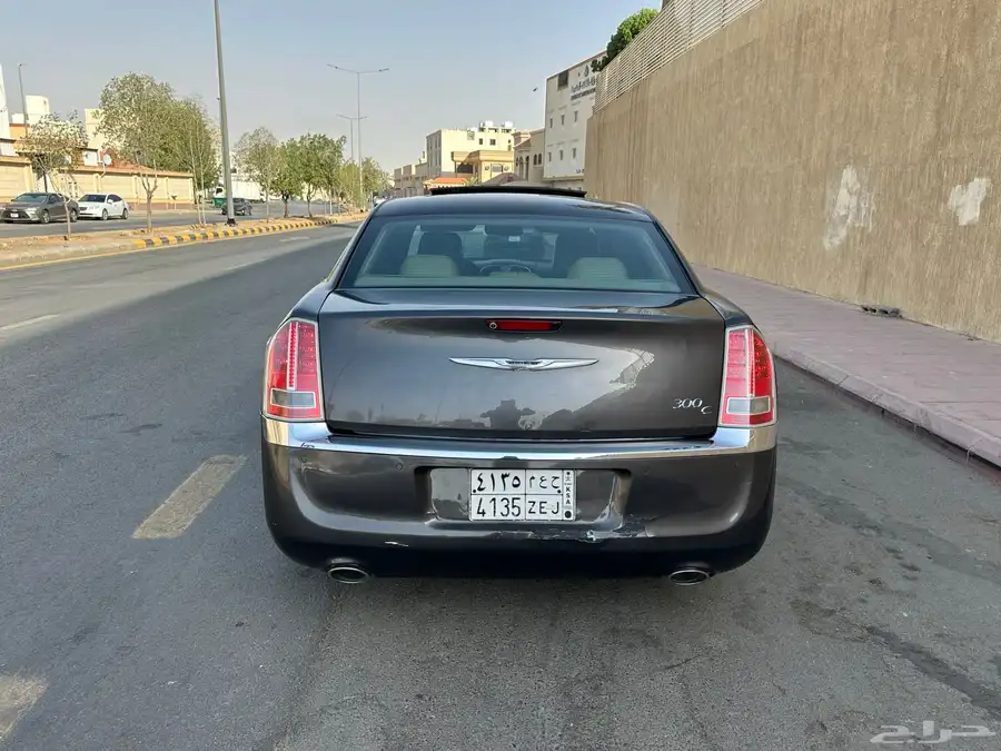 كرايسلر ستة سلندر C300 2014 6