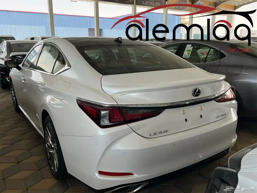 لكزس ES350 CC 2025 شركة العملاق 3