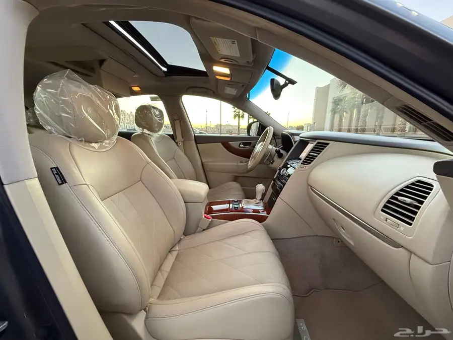 جيب انفينتي 2016 فل كامل QX70 وكاله الحد 55 الف 29
