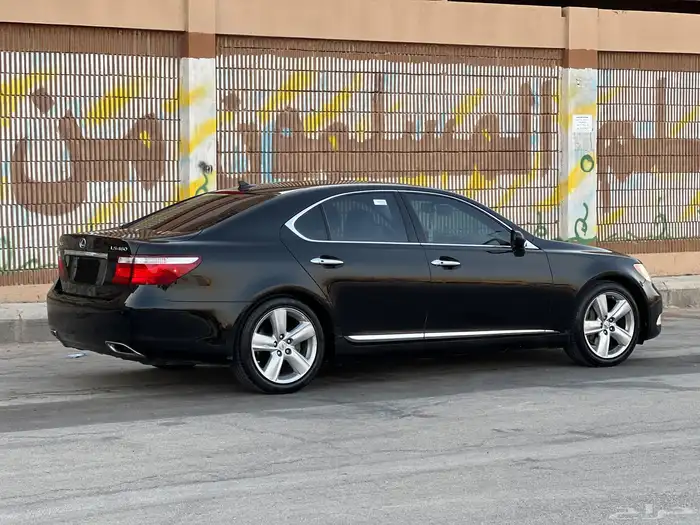 لكزس LS460 9