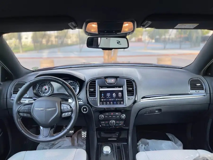 كريزلر2021 c300s 21