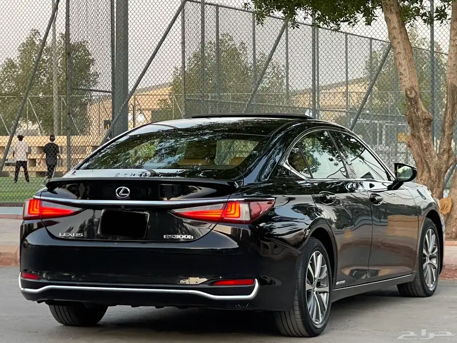 لكزسES300h-2020(ممشي87الف) 10