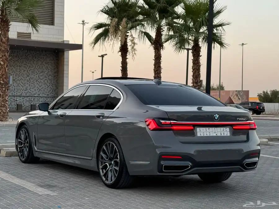 بي ام دبليو مديل 2021 730 4
