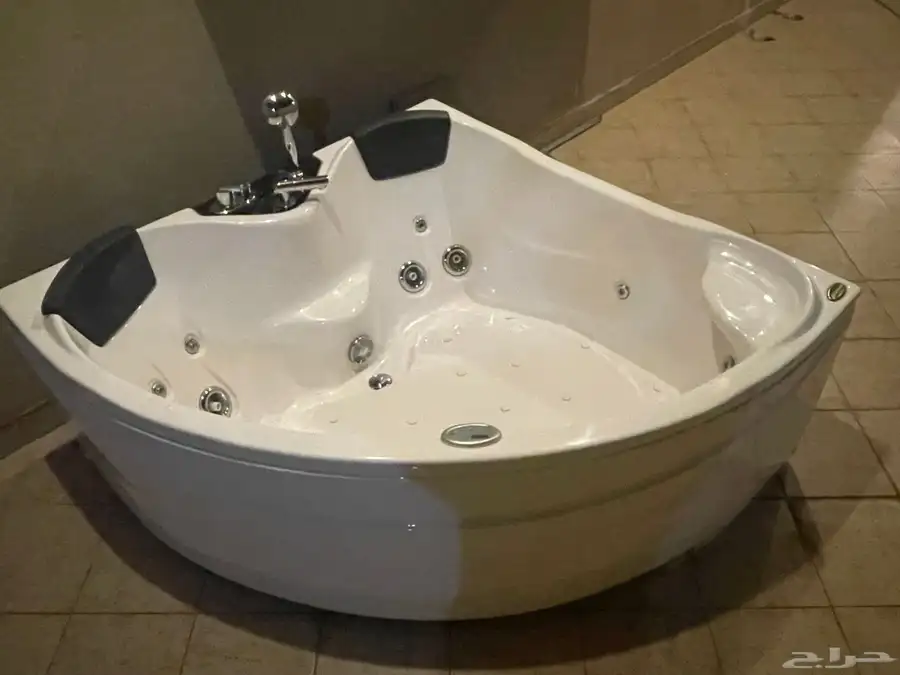 جاكوزي APPOLLO جدا  نظيف 3
