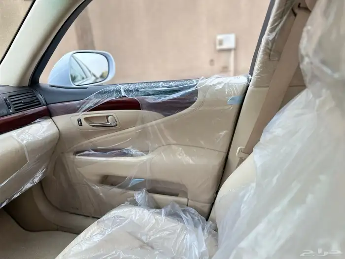 لكزس لارج 460 مخزن ماشيه 15 الف فقط بحاله الوكاله 18