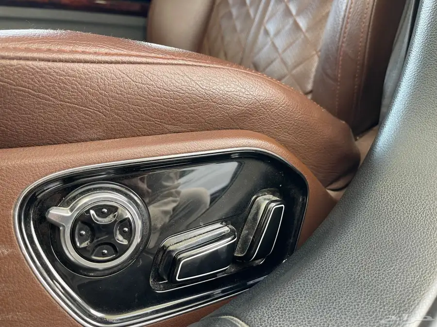 اودي A8L فل كامل (quattro) 2014 وارد سعودي. 47