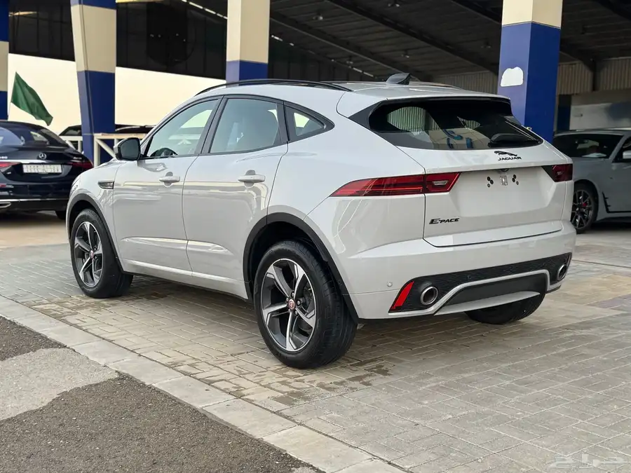 جاكوار E pace - R dynamic 2021 على الضمان index