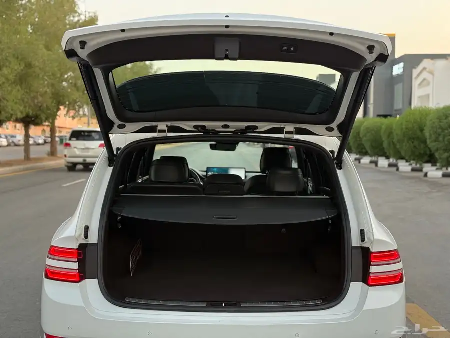 جنيسيس GV80 2021 رويال 24