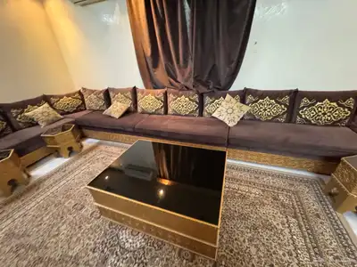 كنب مستخدم نظيف للبيع 5