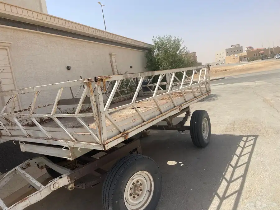 مقطورة سحب لا المكينة نضيفه 1