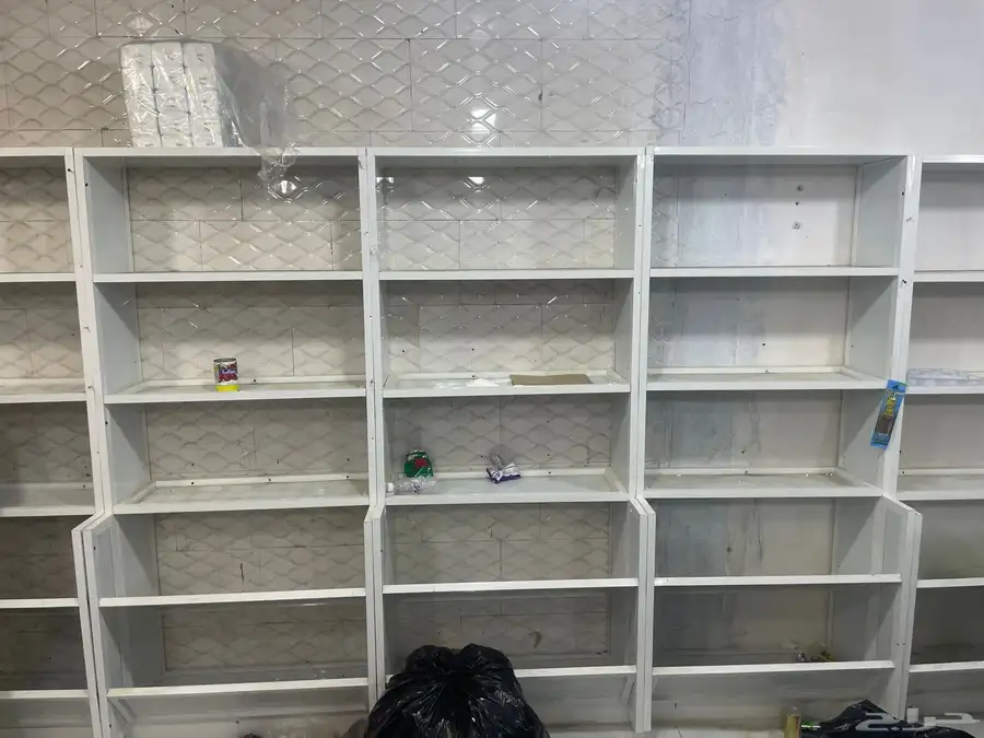 اغراض بقاله للبيع ثلاجات وارفف 1