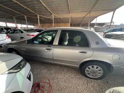 فورد جراند ماركيز 2007 عداد قليل 2