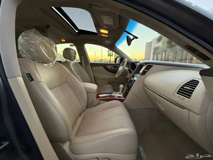 جيب انفينتي 2016 فل كامل QX70 وكاله الحد 55 الف 26