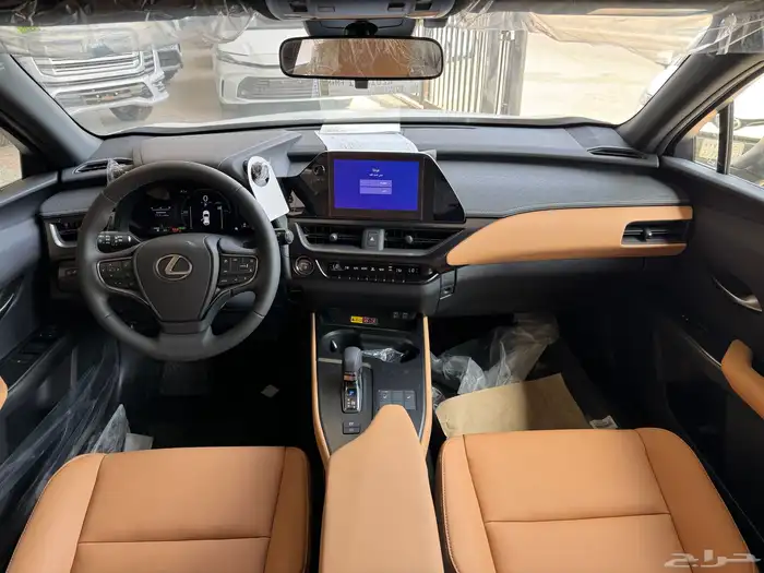لكزس UX300h فئة AH هايبرد 2025 5