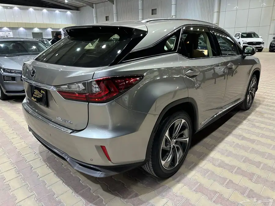 لكزس RX450h موديل 2017 فل كامل هايبرد 30