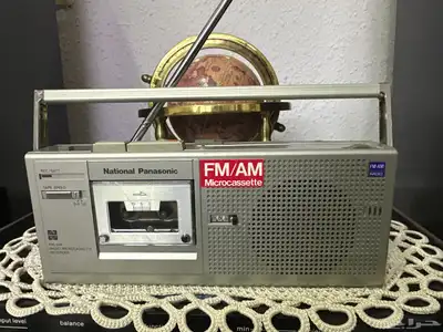 راديو ومسجل نادر جدا شريط صغير ناشيونال ياباني شغال 16