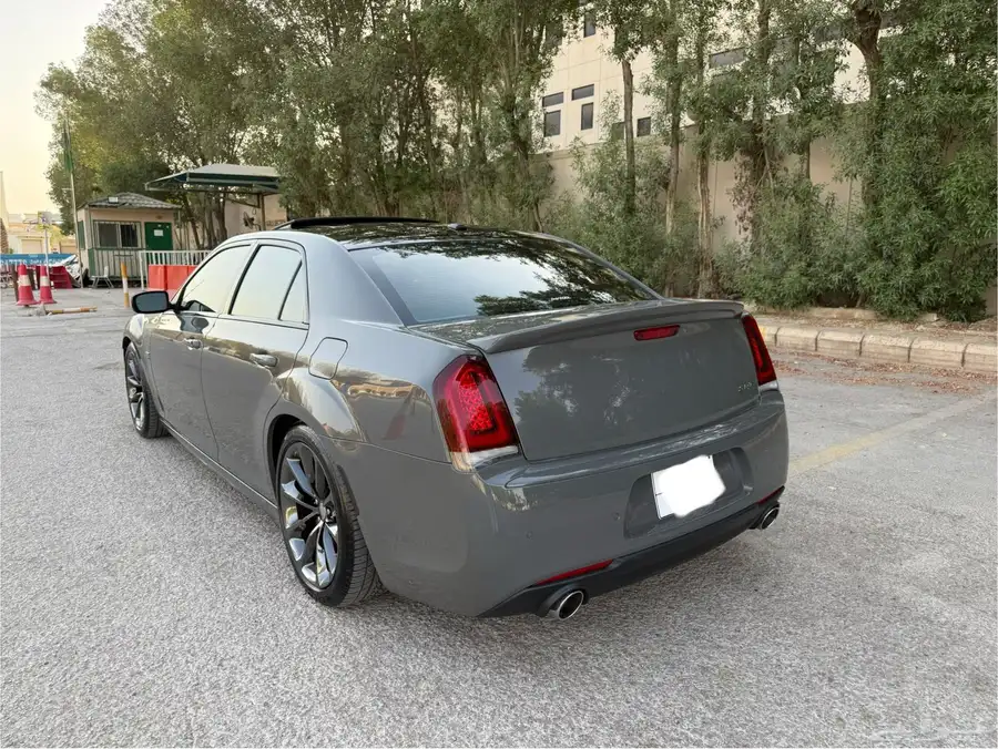 كرايسلر SRT أسمنتي 6