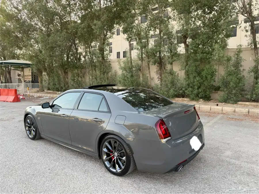 كرايسلر SRT أسمنتي 5