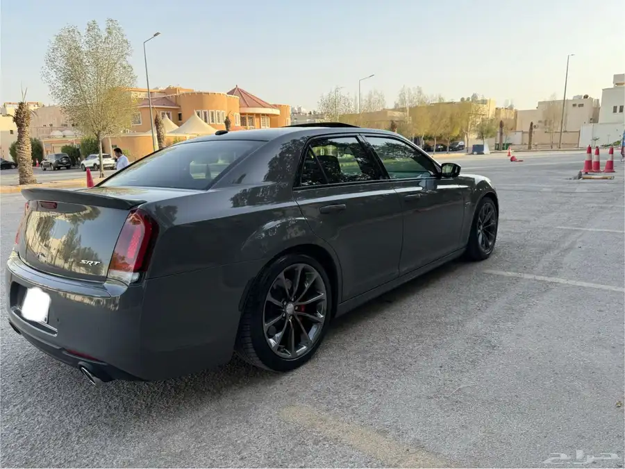 كرايسلر SRT أسمنتي 7