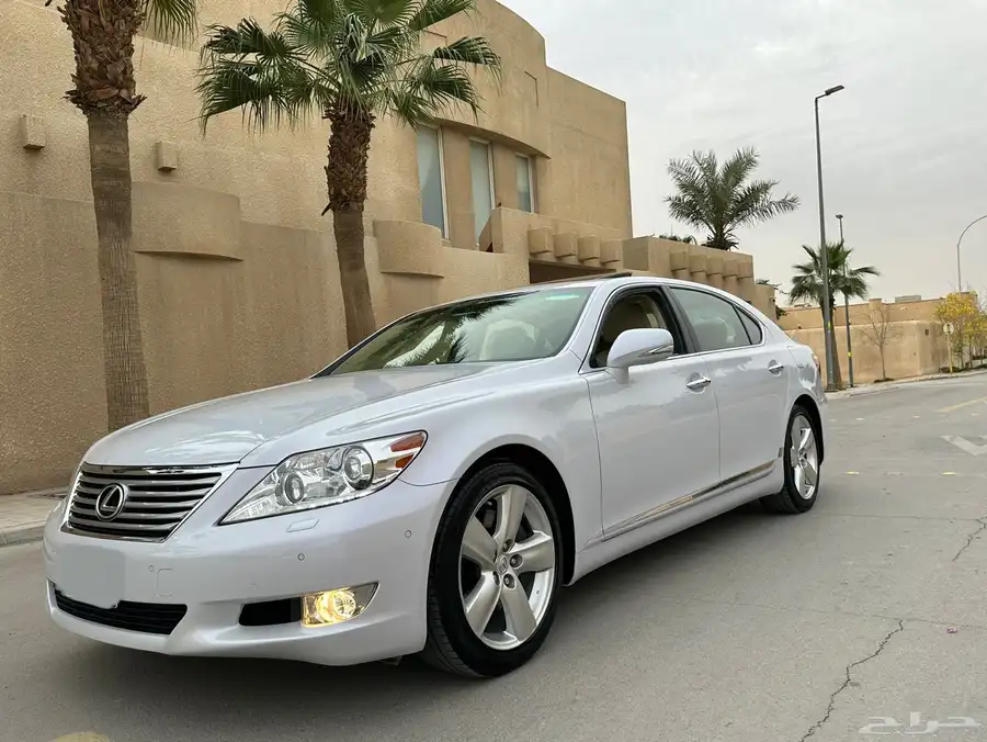 لكزس لارج 460 مخزن ماشيه 15 الف فقط بحاله الوكاله 6